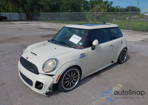 2008 Mini Cooper S S из США, поврежденный, VIN WMWMF73578TV38833